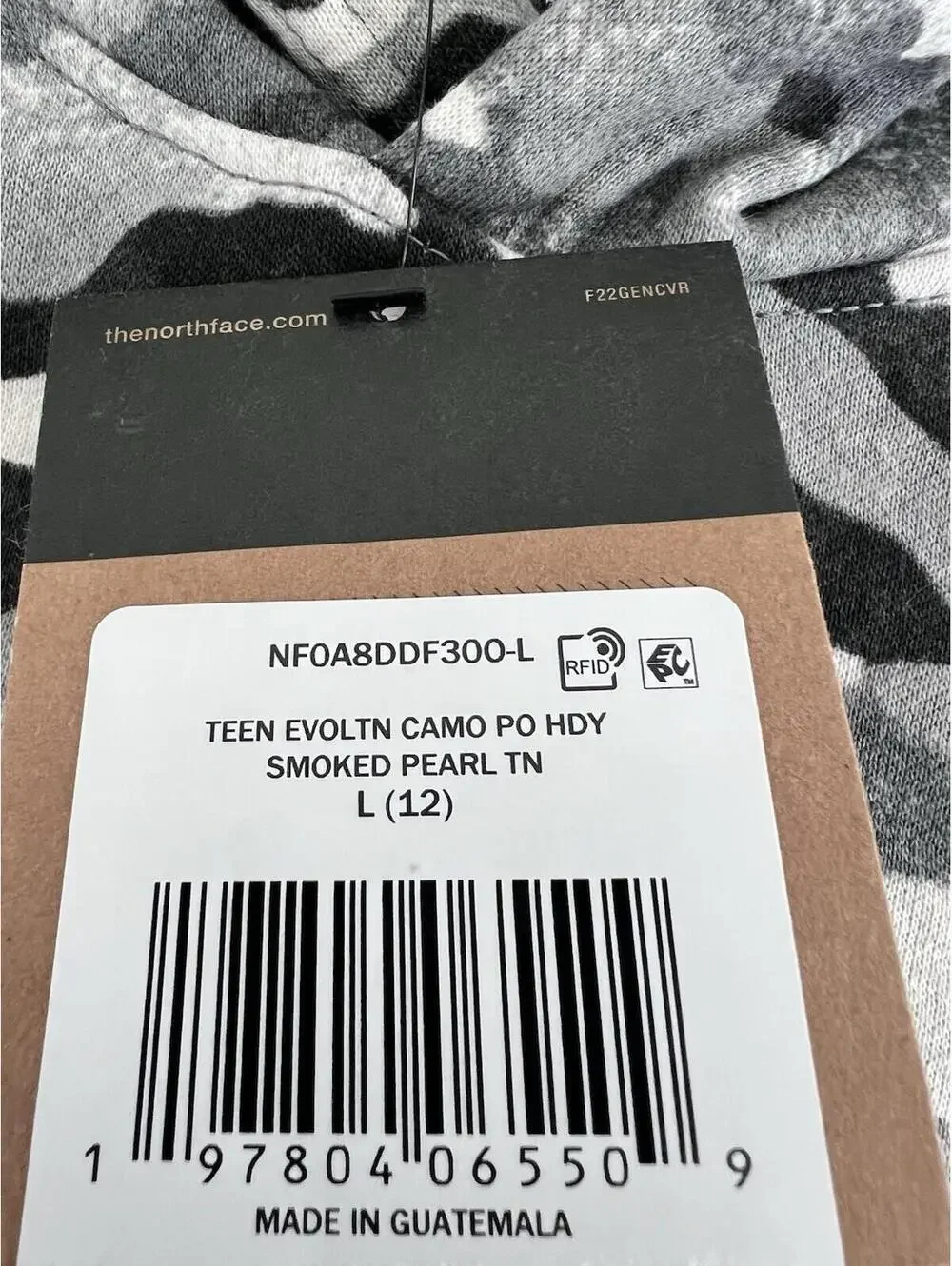 The North Face Youth Large Evolution Pullover Hoodie - Smoked Pearl/TNF Camo